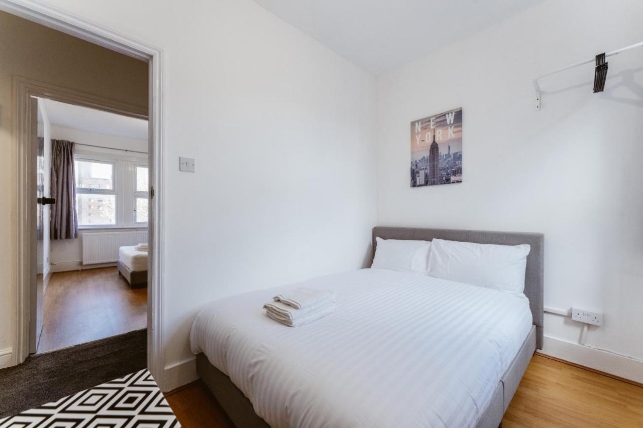 Mile End Double Rooms 86A London Bagian luar foto